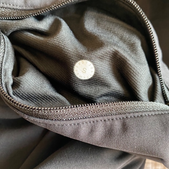 Lululemon Surge Jogger - Picture 11 of 11